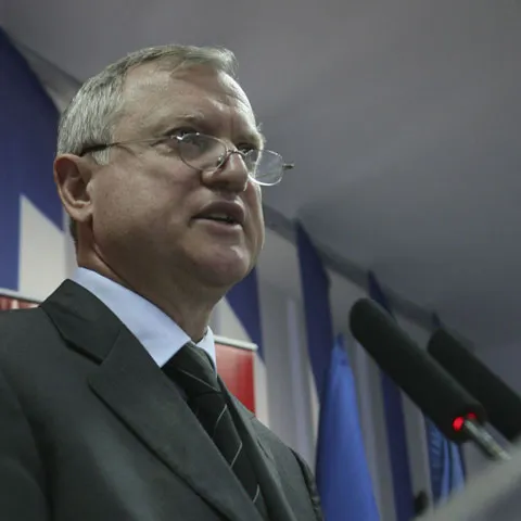 Topul ministerelor cu bani şi măsurile care îi fac pe patroni să dea afară angajaţi