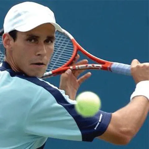 Victor Hănescu a urcat trei locuri în clasamentul ATP, până pe poziţia 41 