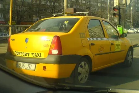 Staţionarea în intersecţie
