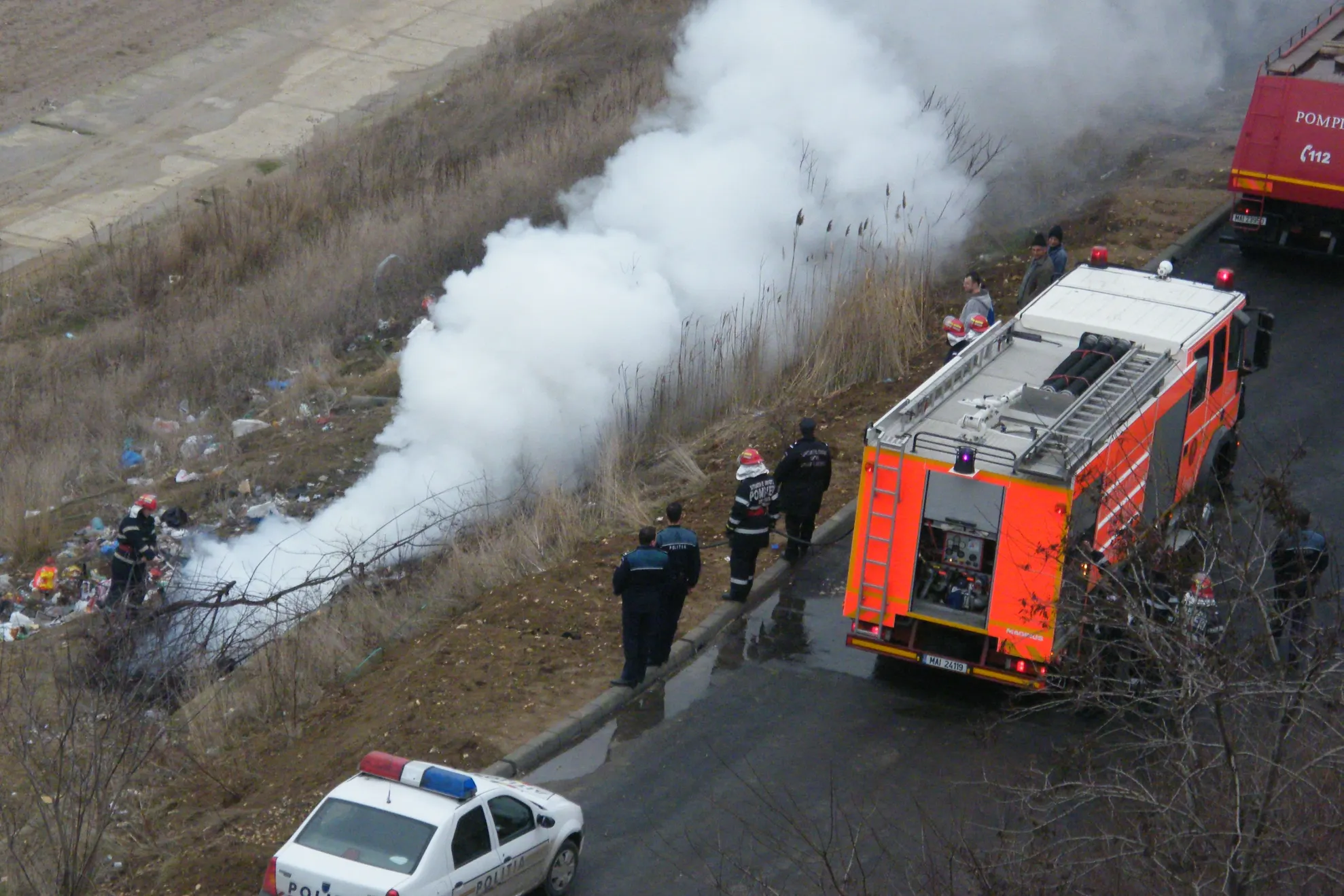 Incendiu la malul mării