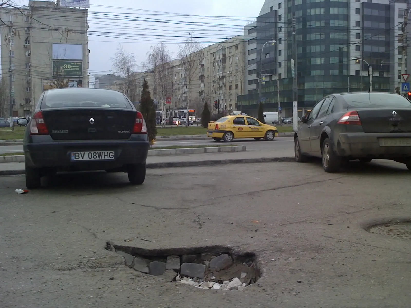 Gropile din zona Vitan din Capitală