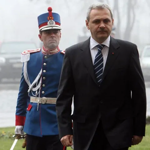 Dragnea, la loc comanda! Cinci scenarii ale demisiei