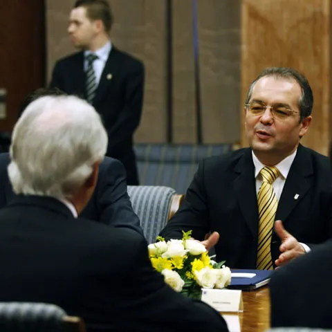 Guvernul a adoptat astăzi bugetul pe 2009