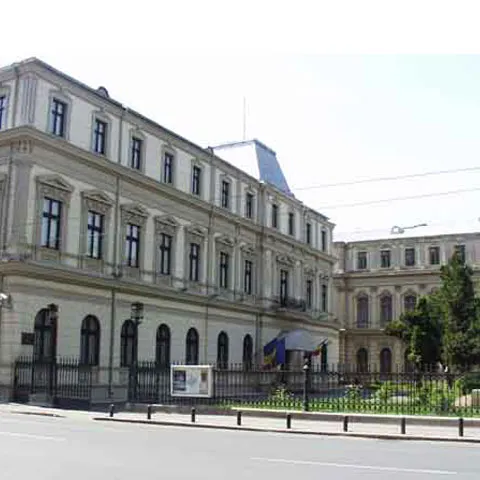 Muzeul Colecţiilor de Artă s-a închis de luni