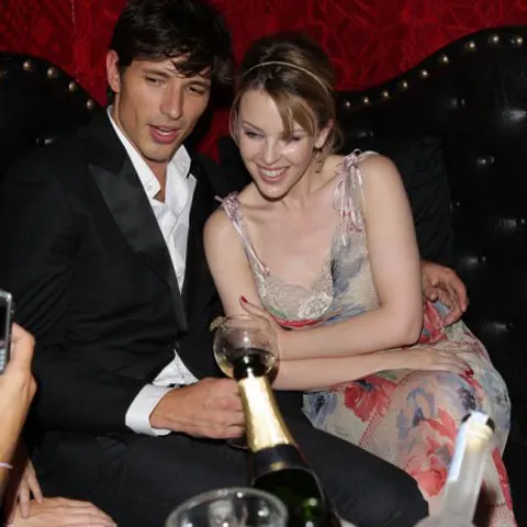 Kylie Minogue şi Andres Velencoso Segura, vacanţă romantică în Spania