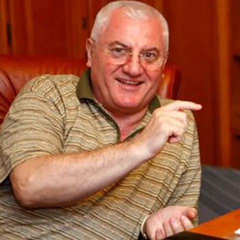 Testamentul lui Mitică: Hagi la FRF, Gică Popescu la Ligă