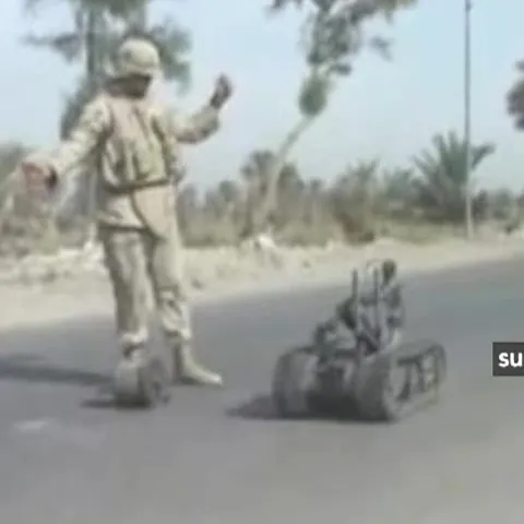 Unităţile militare americane vor fi formate jumătate din roboţi în 2015