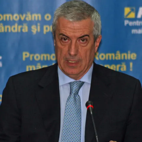 Tăriceanu: Există riscul să ne lovim de o prezenţă foarte slabă la alegerile europarlamentare