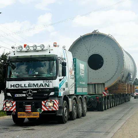 Traficul rutier va fi întrerupt periodic, în judeţul Hunedoara, din cauza unui transport agabaritic