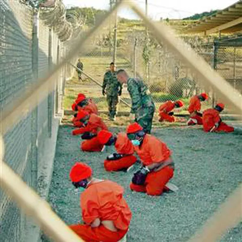 Obama le-a explicat rudelor americanilor morţi în atentate teroriste de ce închide Guantanamo