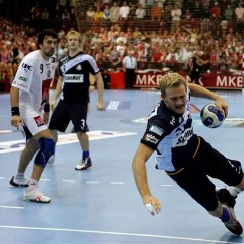 Antrenorul lui Veszprem, Lajos Mocsa: Cuvintele nu pot exprima durerea şi furia pe care le simt