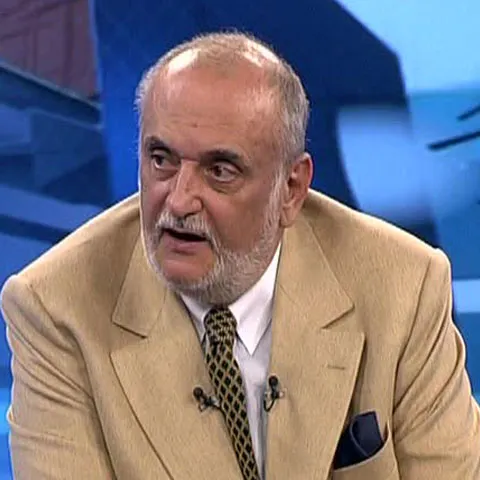 NewsIn: Patriciu consideră că 80% din birocraţi ar trebui "daţi afară" 