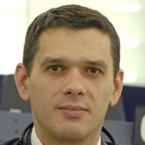 "Purtătorul de pumni" Rareş Niculescu, la Realitatea FM: "Băusem, dar fără să exagerez"