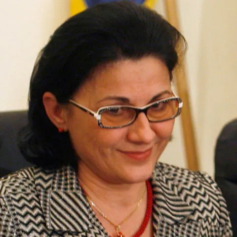Sindicatele din învăţământ au reluat negocierea contractului colectiv de muncă
