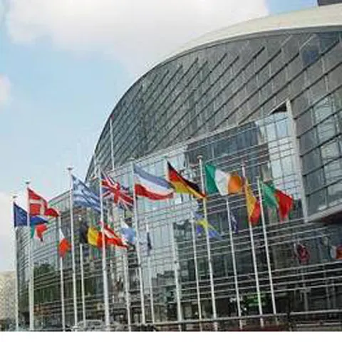Comisia Europeană este spionată de ţările membre şi de jurnalişti