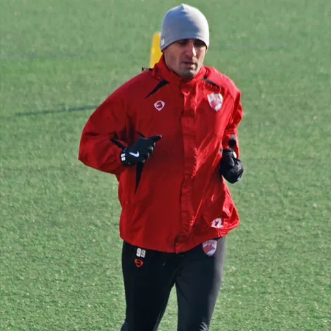 Amicale: Dinamo - FK Zeta Golubovic 6-0, FC Braşov - Şahtior Doneţk 0-1, Steaua - FC Moscova 2-1 