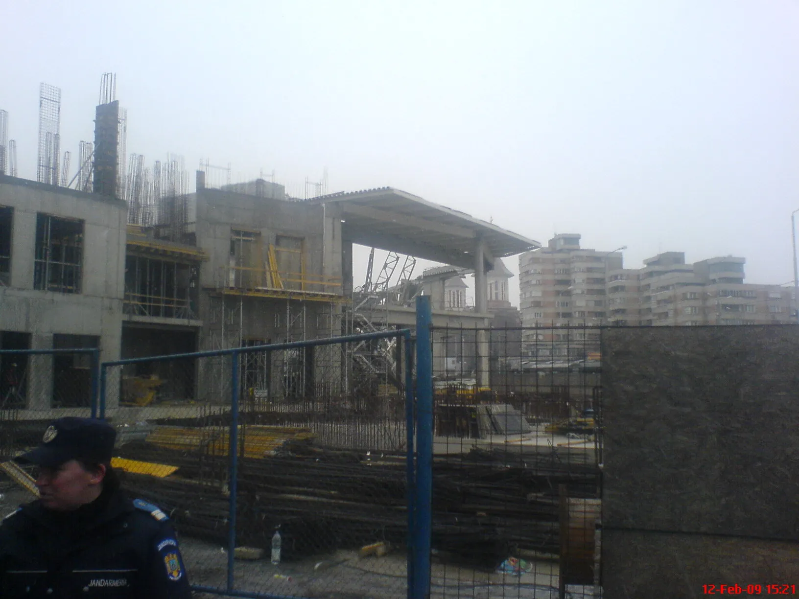 Oradea - clădire prăbuşită