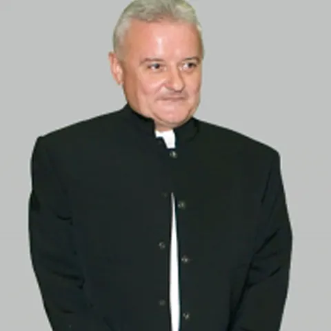 Monica, ştii ce-ţi face soţul?