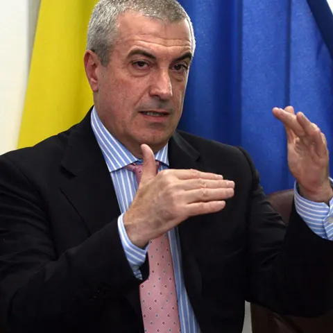 Tăriceanu vorbeşte despre "piruetele Guvernului Boc"