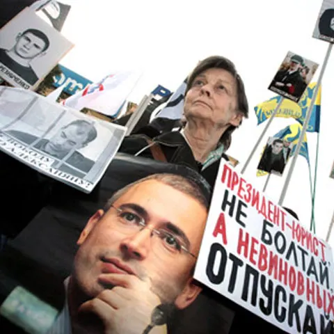 Sute de persoane au protestat în Rusia împotriva concedierilor
