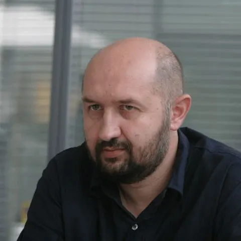 Mircea Marian: Jurăm credinţă Fuhrerului Boc!