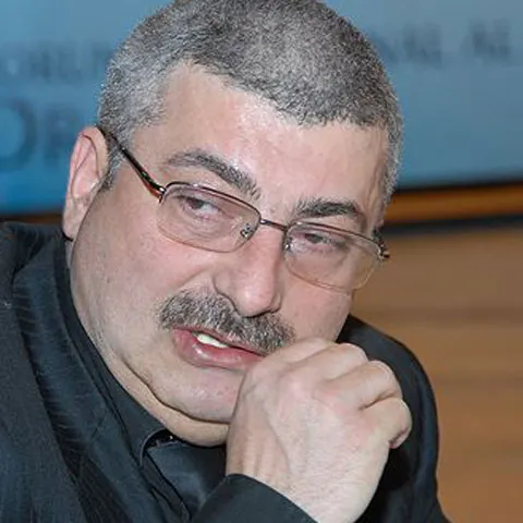 REVISTA PRESEI: Prigoană, ameninţat cu pierderea mandatului de deputat