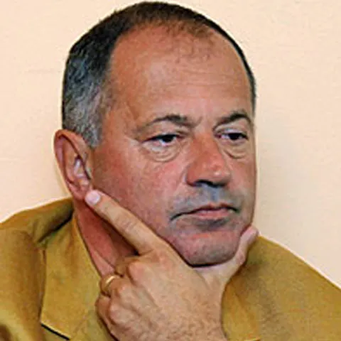 Sorin Roşca Stănescu: Frustratul din anticameră