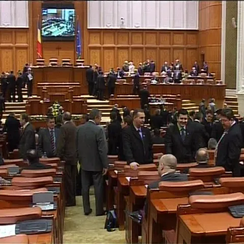 Bugetul de stat şi cel al asigurărilor sociale, dezbătute astăzi în Parlament