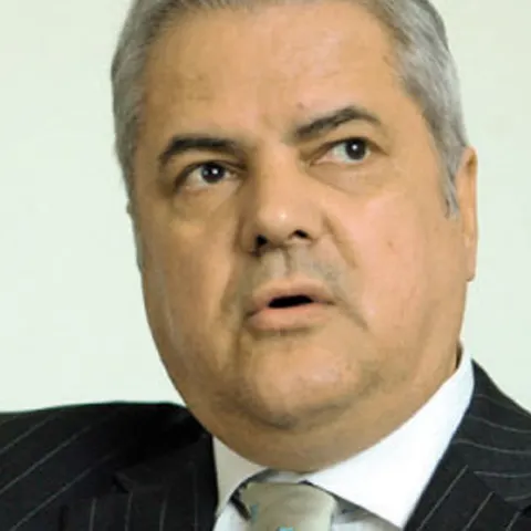 Dosarele foştilor miniştri aflate în Parlament - subiect al discuţiei de la Cotroceni