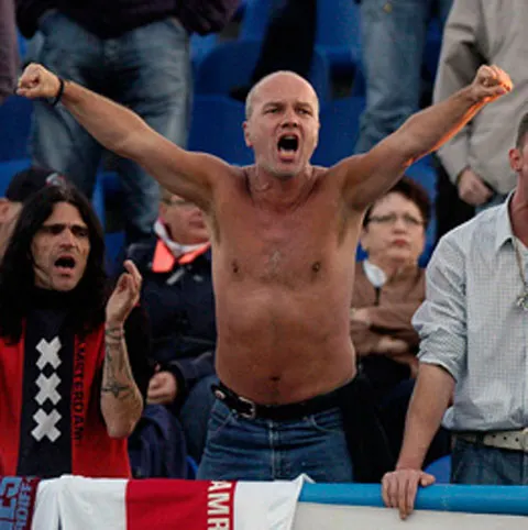Cupa UEFA: Cinci fani ai lui Ajax au primit câte cinci ani de interdicţie la evenimentele sportive
