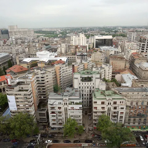 Grupuri de infractori terorizează România. Vă simţiţi ameninţaţi de interlopi?