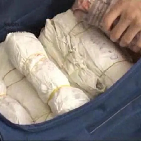 Captură de bijuterii fără acte de provenienţă pe Aeroportul Băneasa