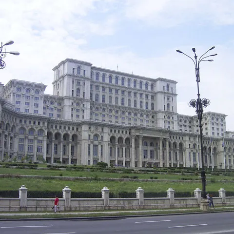 Silviu Prigoană propune mutarea parlamentarilor din Casa Poporului