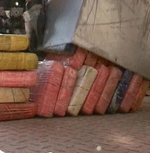 11 impresari şi foşti fotbalişti au fost arestaţi în Spania pentru trafic de droguri!