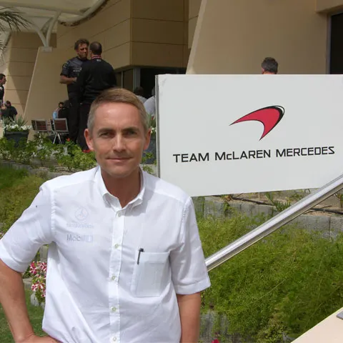 Formula 1: Whitmarsh a preluat de la Ron Dennis funcţia de şef al echipei McLaren