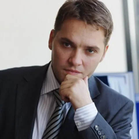 Cotidianul: Senatorul Şova va primi un milion de euro pentru consultanţă juridică de la Primăria Capitalei