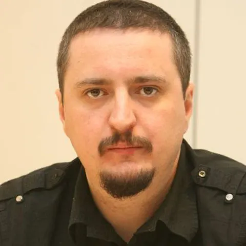 Silviu Sergiu: Năstase, la judecata cea strâmbă