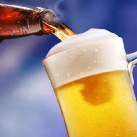 Telespectatorii consumă mai mult alcool după vizionarea unor imagini cu băuturi