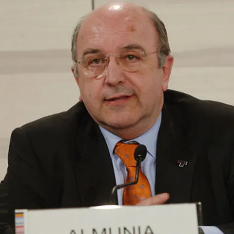 Băncile din Europa de Est sunt supuse unor riscuri din cauza crizei, potrivit unui comisar european