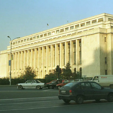 SGG cere ajutor de la Ministerul Muncii pentru disponibilizaţii din Cancelarie