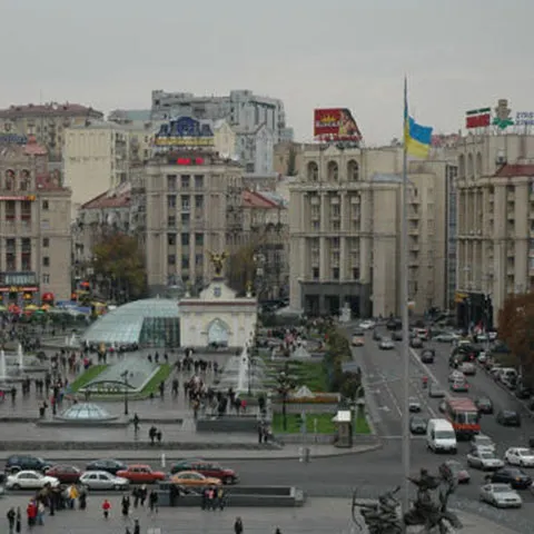 Presa din Ucraina susţine că doi români vor fi expulzaţi de la Kiev 