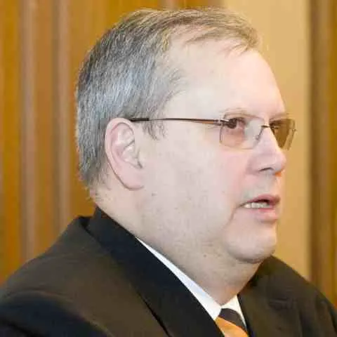 Dumitru Prunariu va prelua Preşedinţia Comitetului ONU pentru Utilizarea Paşnică a Spaţiului Extra-atmosferic