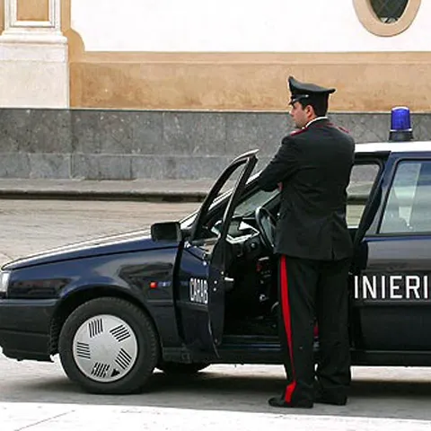 Românii, pe primul loc în rândul minorilor străini care comit infracţiuni în Italia