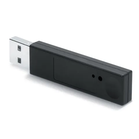 Un militar a pierdut un memory-stick cu informaţii de serviciu