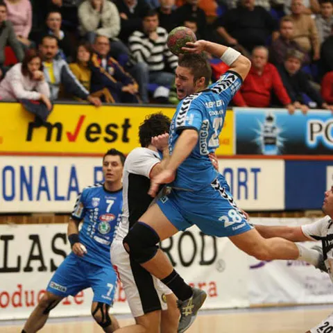 Handbal: Dinamo a învins Steaua, în derby-ul etapei a 18-a din Liga Naţională masculină