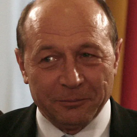 Băsescu se foloseşte de scandalul cu Ucraina în scopuri electorale, potrivit unei publicaţii de la Kiev
