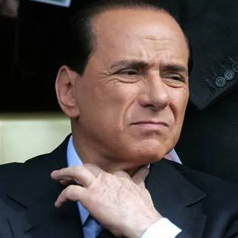 Berlusconi respinge acuzaţiile de xenofobie formulate la adresa guvernului său