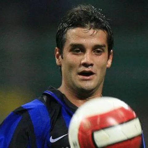 Liga Campionilor - Chivu nu va juca în meciul cu Manchester din cauza unei accidentări mai vechi