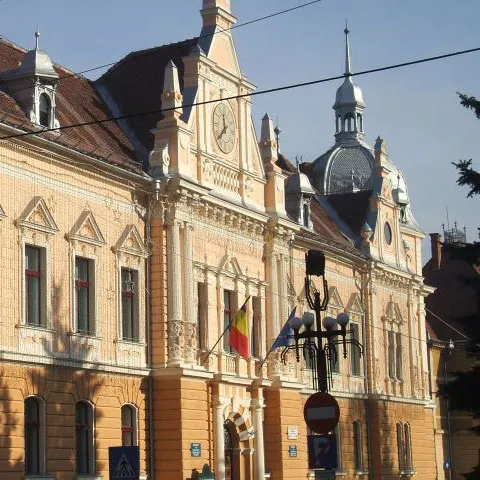 Cheltuieli reduse cu 20%, la primăria Braşov