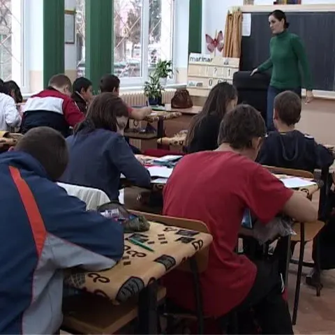 Profesorii se vor putea transfera de la ţară la oraş şi de la gimnaziu la liceu